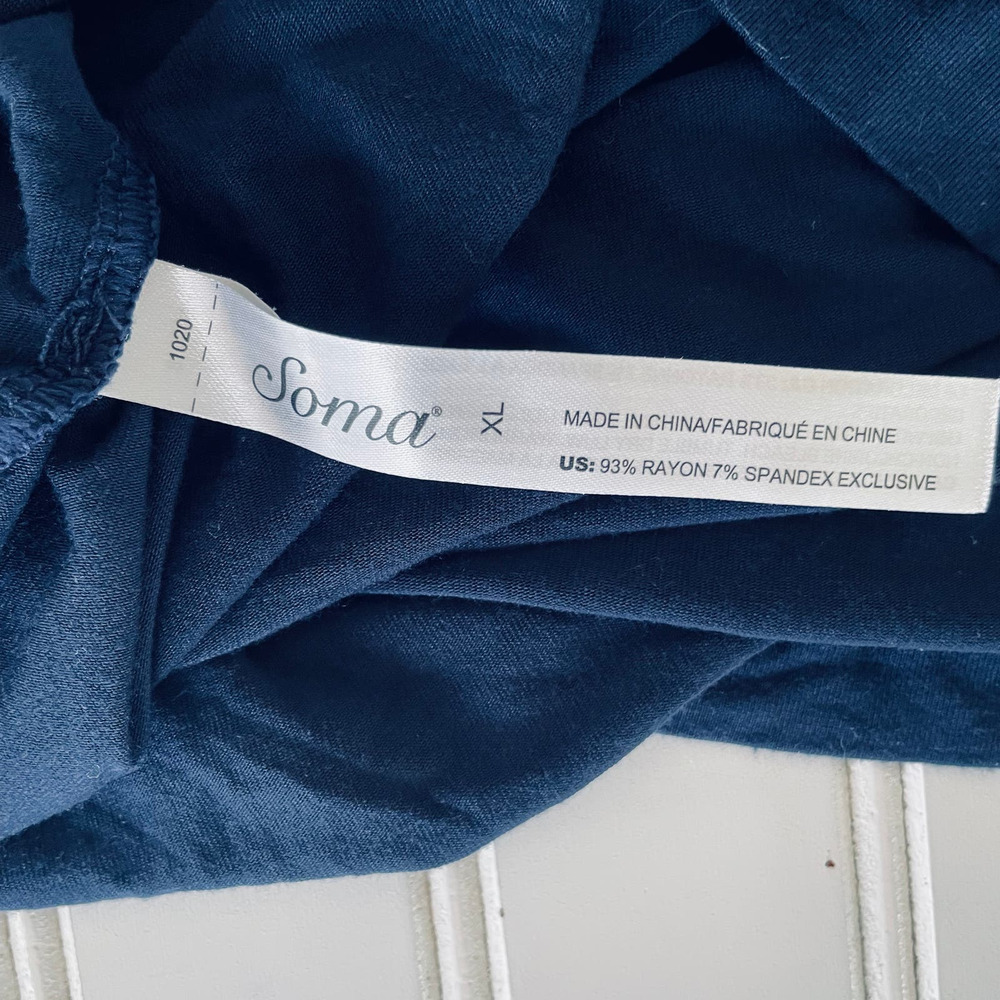 Soma Size XL SOFT V Neck Navy Top - Picture 7 of 10